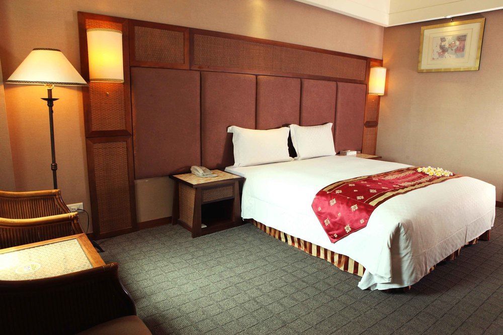 เจียฉิน การ์เดน โฮเทล Hotel ไถหนาน ภายนอก รูปภาพ